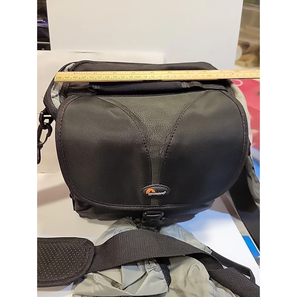 Lowepro Universal DSLR Camera Bag w/ Strap +‎ Rain Cover Black